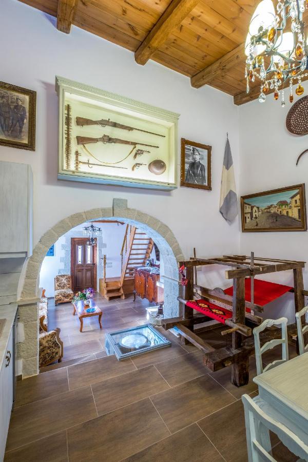 Villa George Kambanion Экстерьер фото